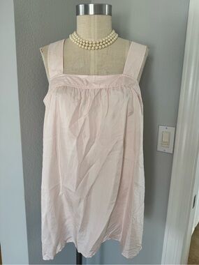 100% Silk Pale Pink Banana Republic Top XL